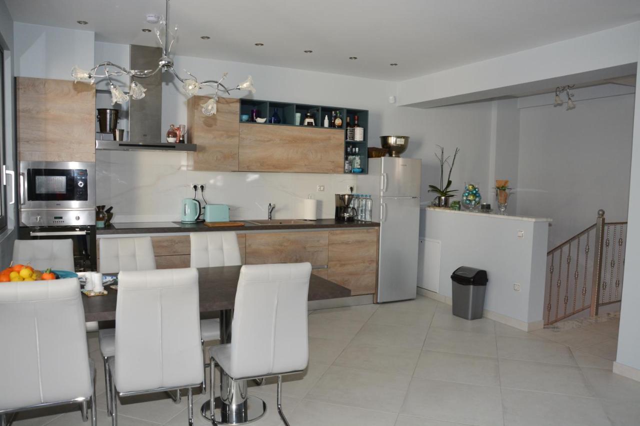 Pegasus Sea View Luxury Apartments Vrasná Dış mekan fotoğraf