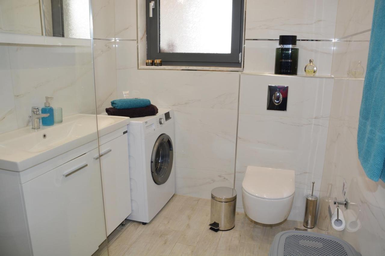 Pegasus Sea View Luxury Apartments Vrasná Dış mekan fotoğraf