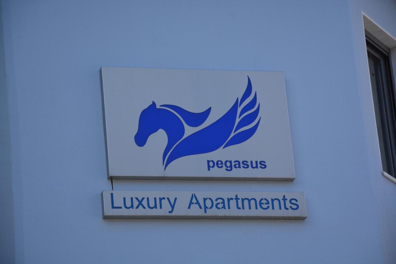 Pegasus Sea View Luxury Apartments Vrasná Dış mekan fotoğraf