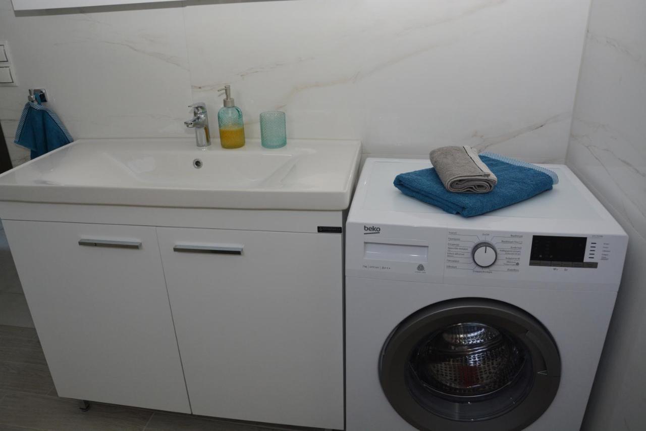 Pegasus Sea View Luxury Apartments Vrasná Dış mekan fotoğraf