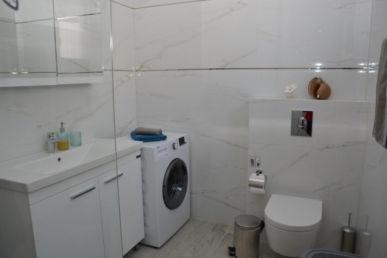 Pegasus Sea View Luxury Apartments Vrasná Dış mekan fotoğraf